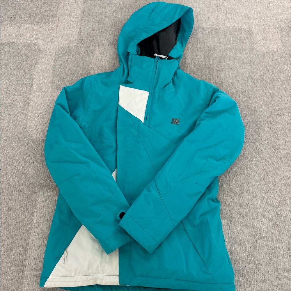 DC Women’s Snowboarding Jacket